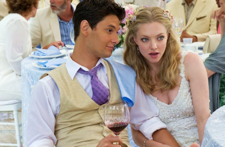 movie review the big wedding