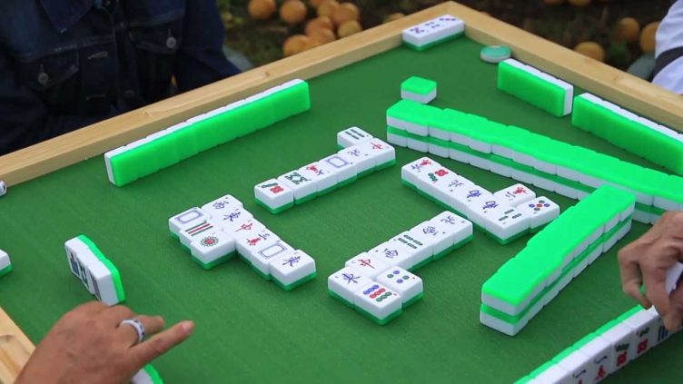 Mahjong Table and Tiles